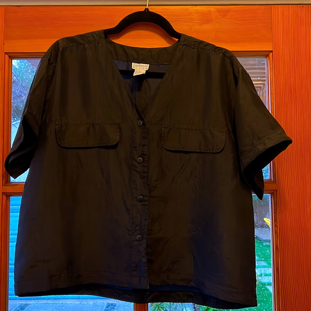 Vintage black 100% silk short sleeve blouse